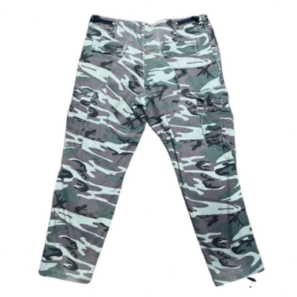 Men’s Red Head Camo Cargo Pants Size Large